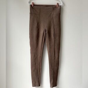 Spanx Women Full Length Faux Suede in Camel Light Brown Size Medium Tan